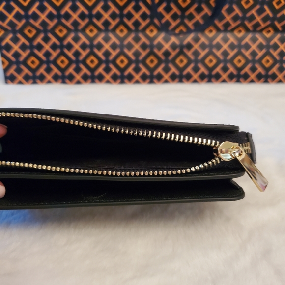 NEW! TORY BURCH Emerson Wristlet Pouch Black - Picture 4 of 12